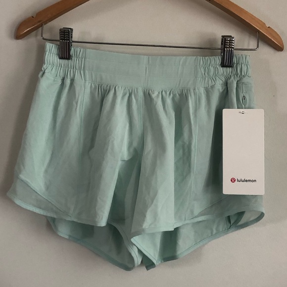 lululemon athletica Pants - Lululemon Hotty Hot LR Short 4” Lined
